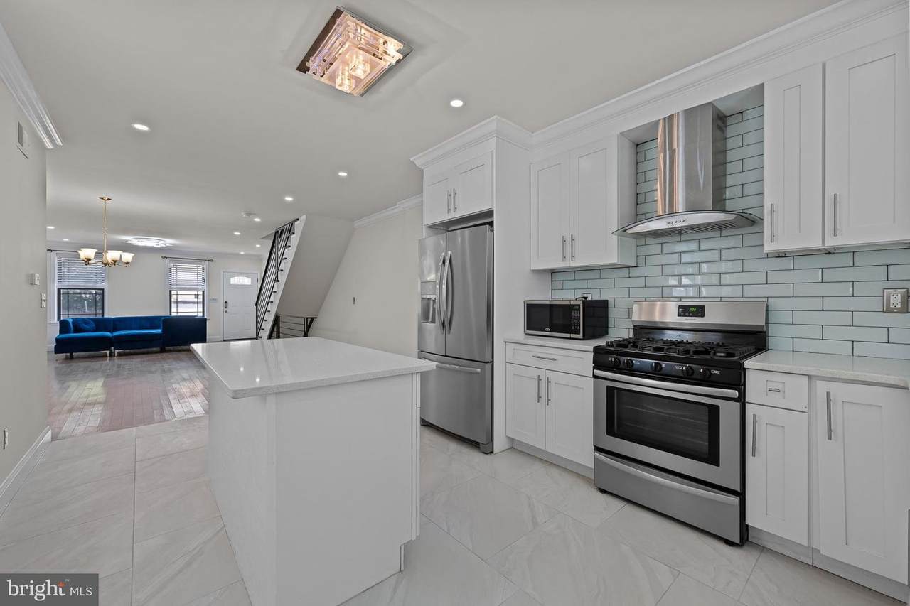 1716 Dickinson Street - Photo 1