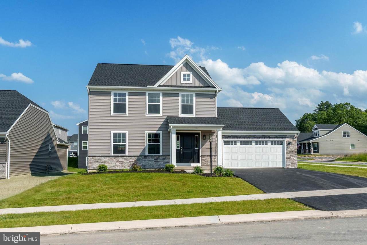 196 Buck Moth Way - Photo 1