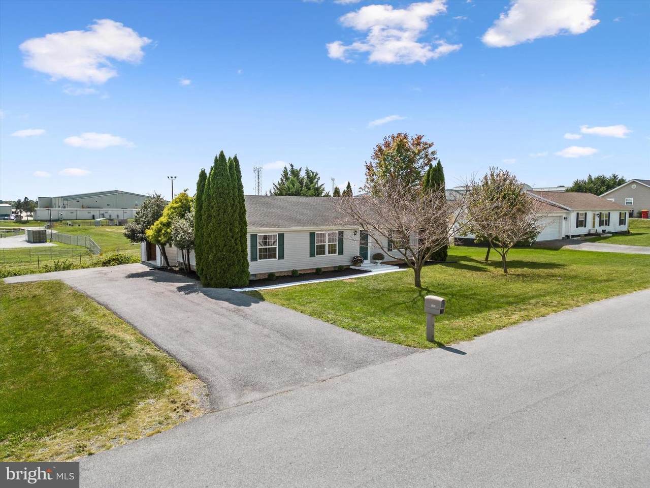 1068 Teal Road - Photo 1