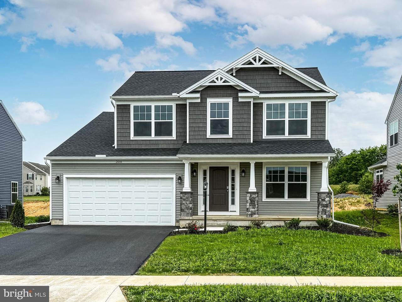 308 Amberleigh Lane - Photo 1