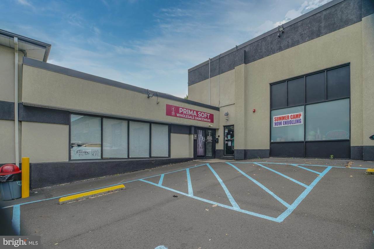 4432 Bristol Road - Photo 1