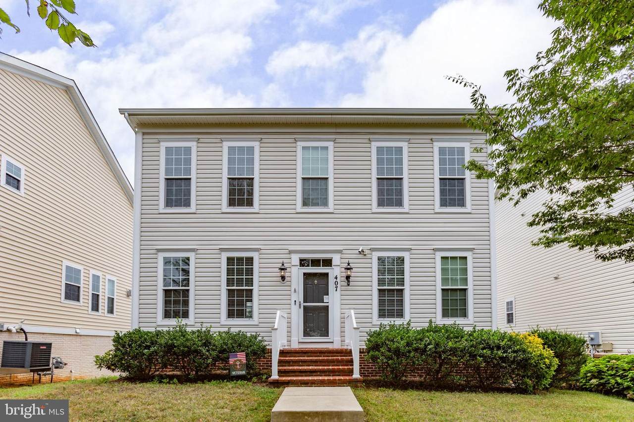 407 Apricot Street - Photo 1