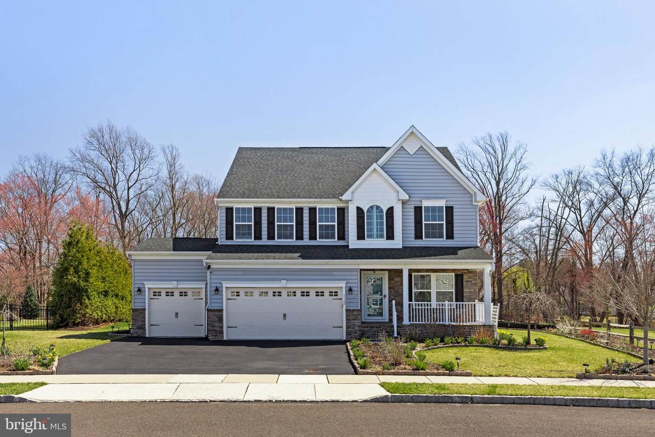 1145 Lynch Circle - Photo 1