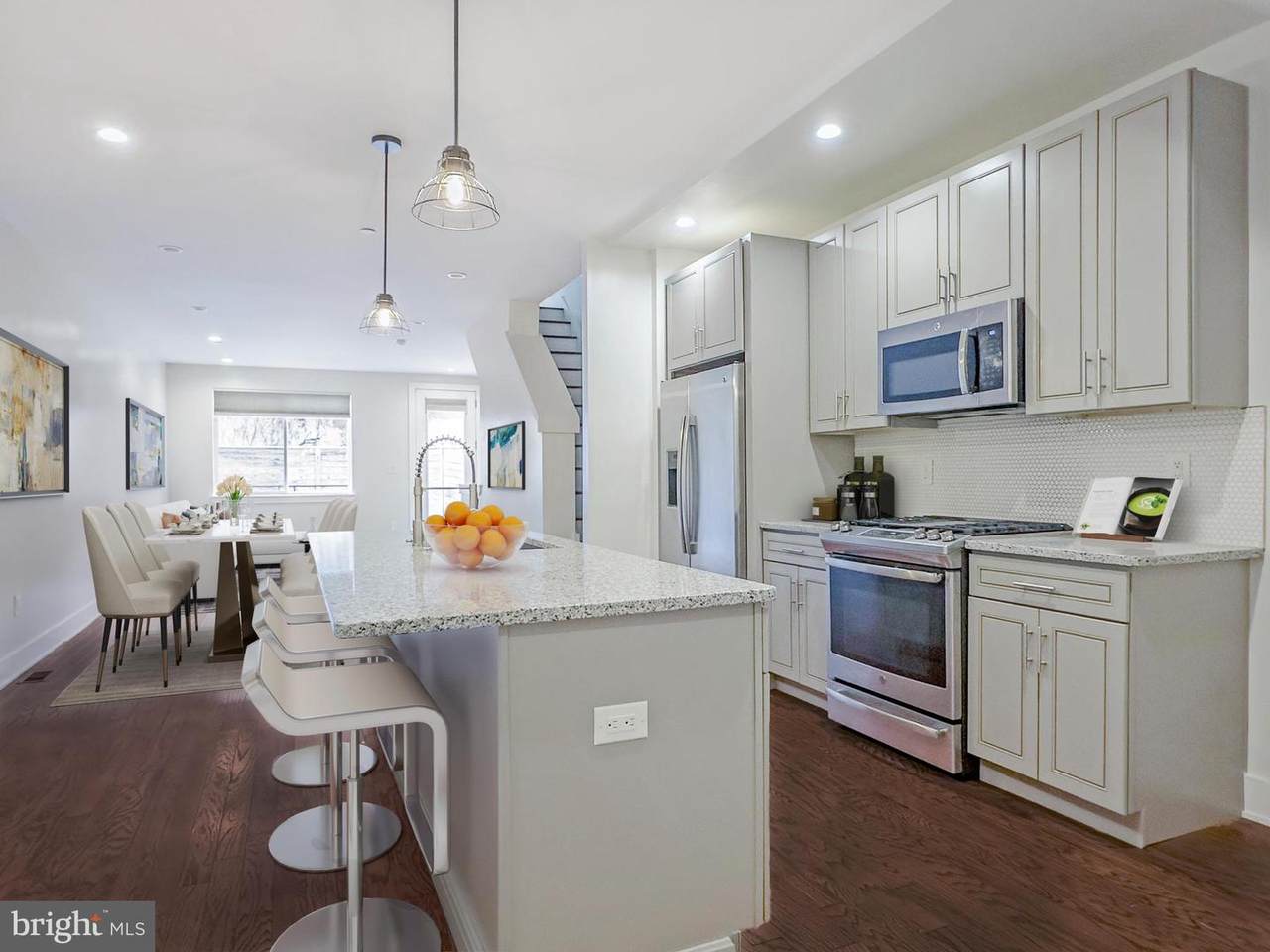 841 15TH Street - Photo 1