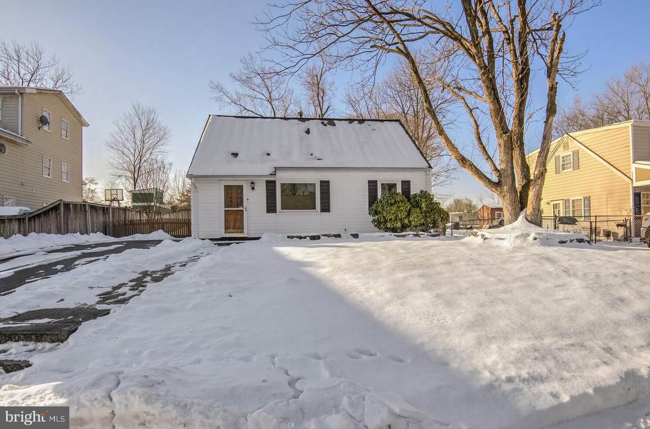 111 Sheldon Street - Photo 1