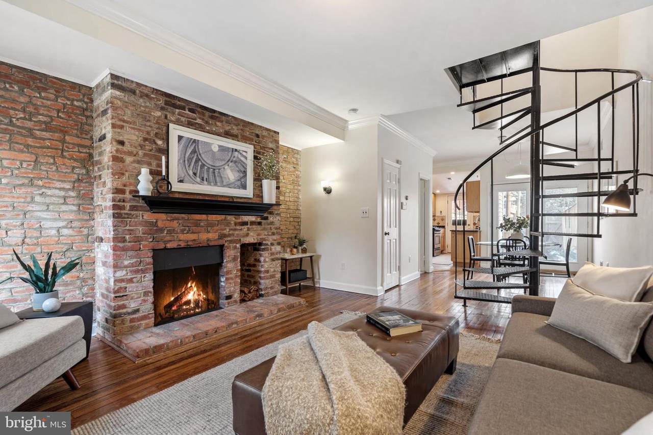 4 14TH Street - Photo 1