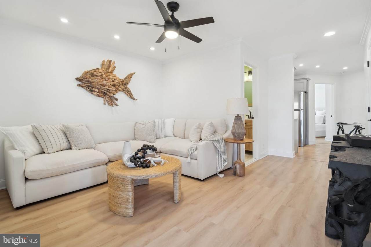 401 Broadway - Photo 1