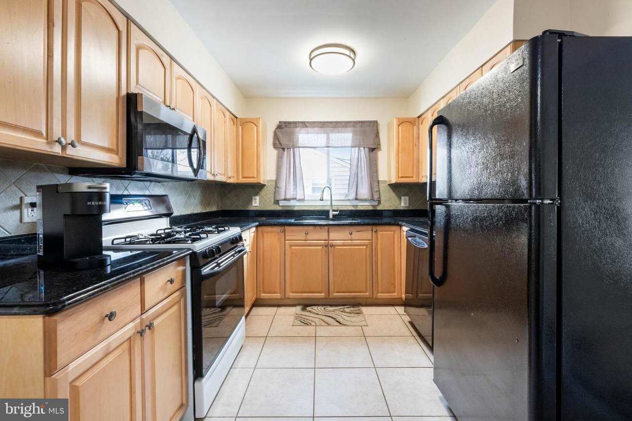 175 Ford Avenue - Photo 1