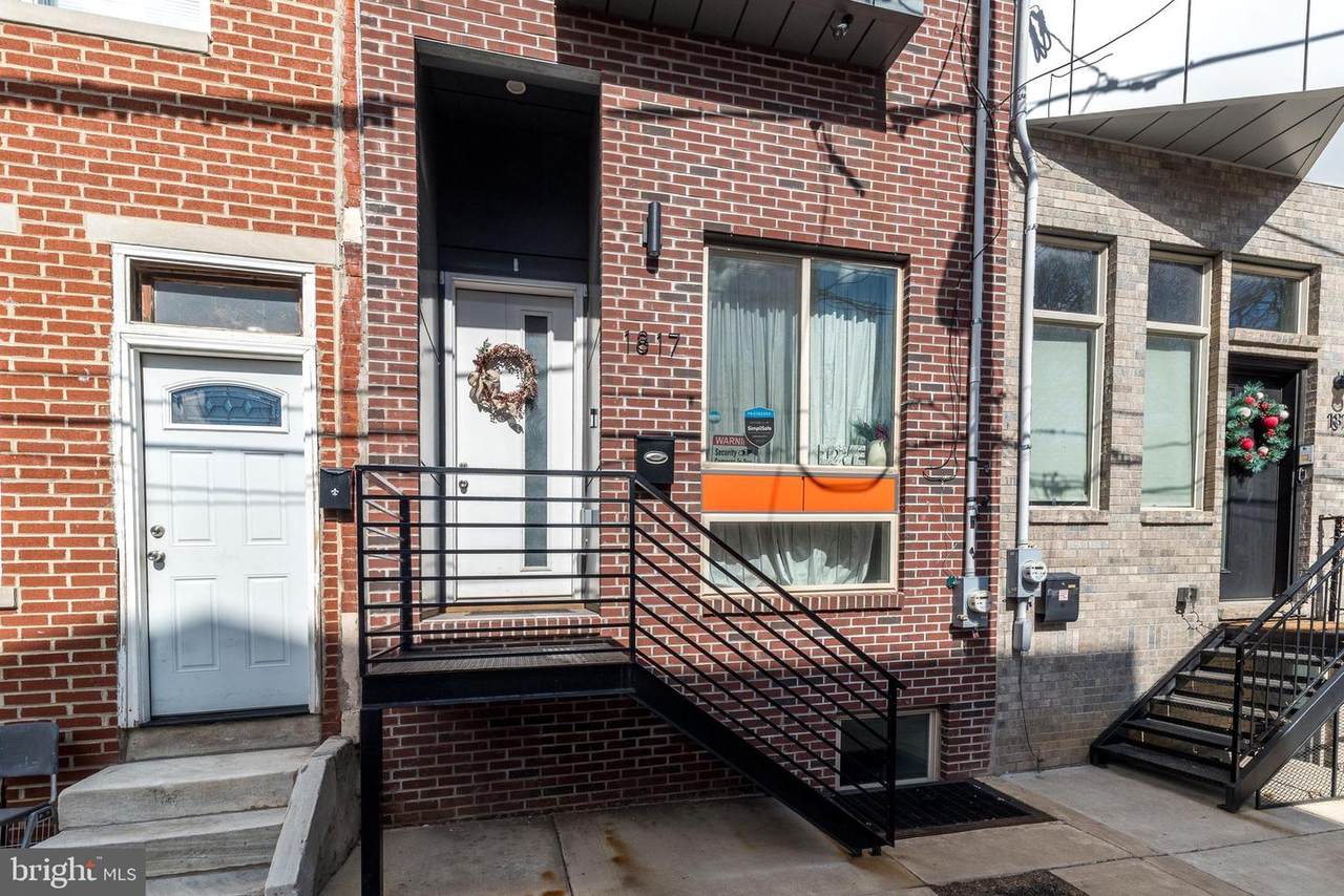 1817 Ingersoll Street - Photo 1