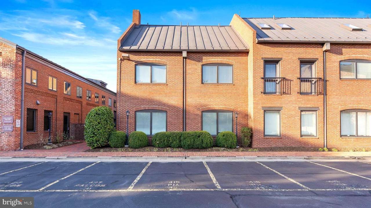 423 Lee Street - Photo 1