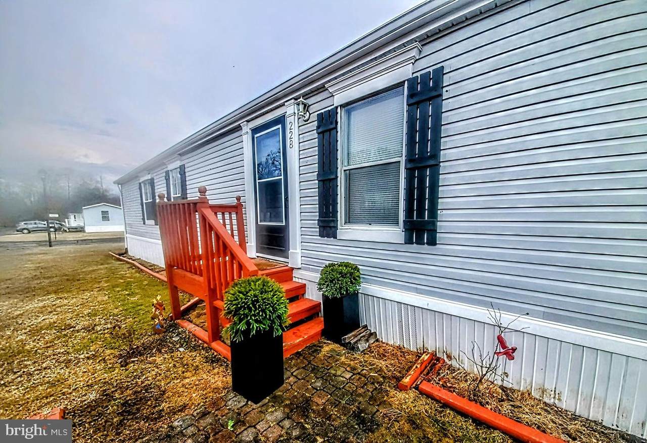 228 Poclain Drive - Photo 1