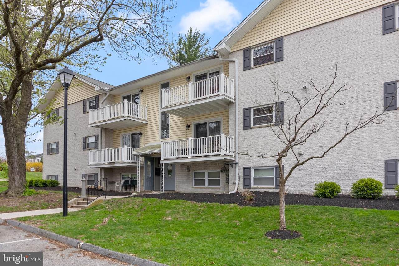 5 Warren Lodge Court - Photo 1