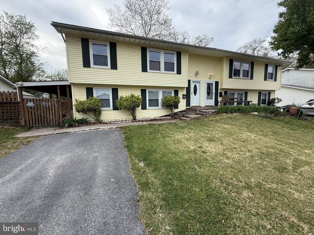 652 Chapelview Drive - Photo 1