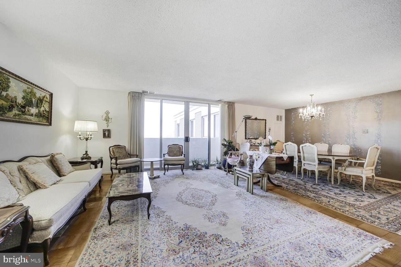 4601 Park Avenue - Photo 1