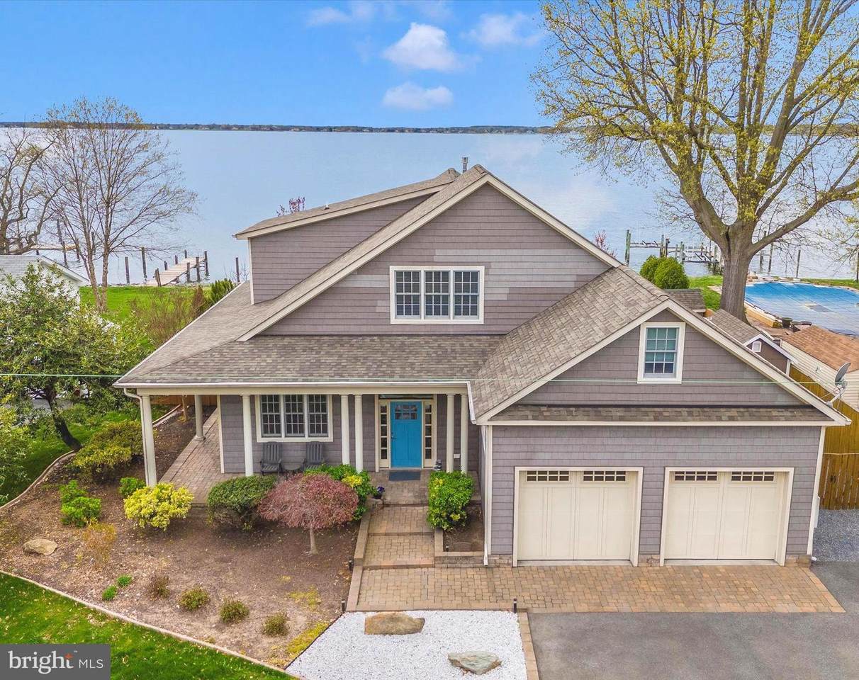 1622 Bayside Drive - Photo 1