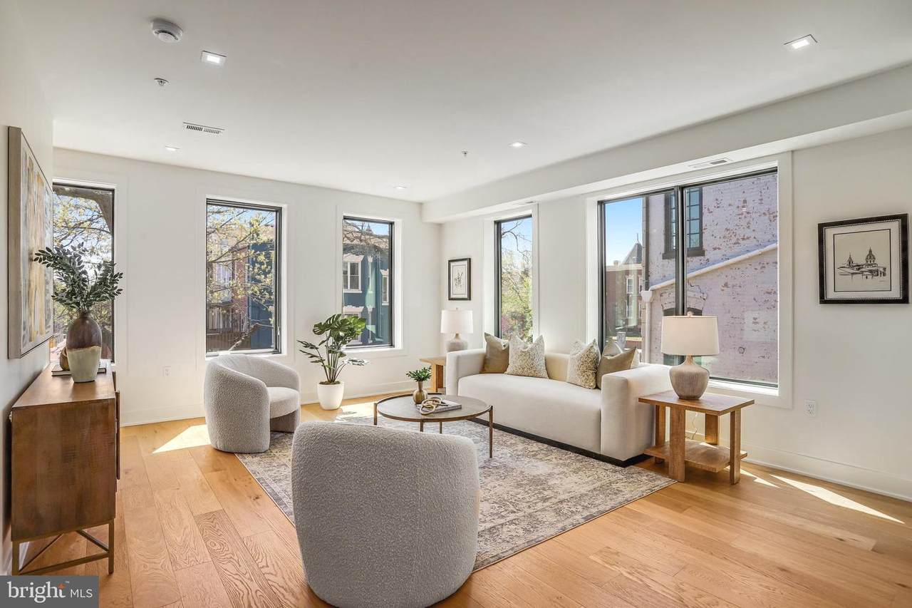1023 Irving Street - Photo 1