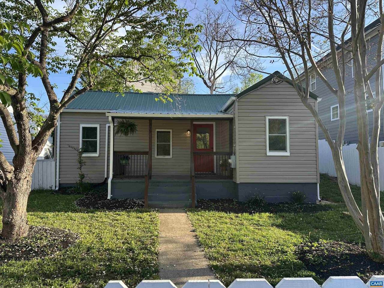 419 Quarry Rd - Photo 1