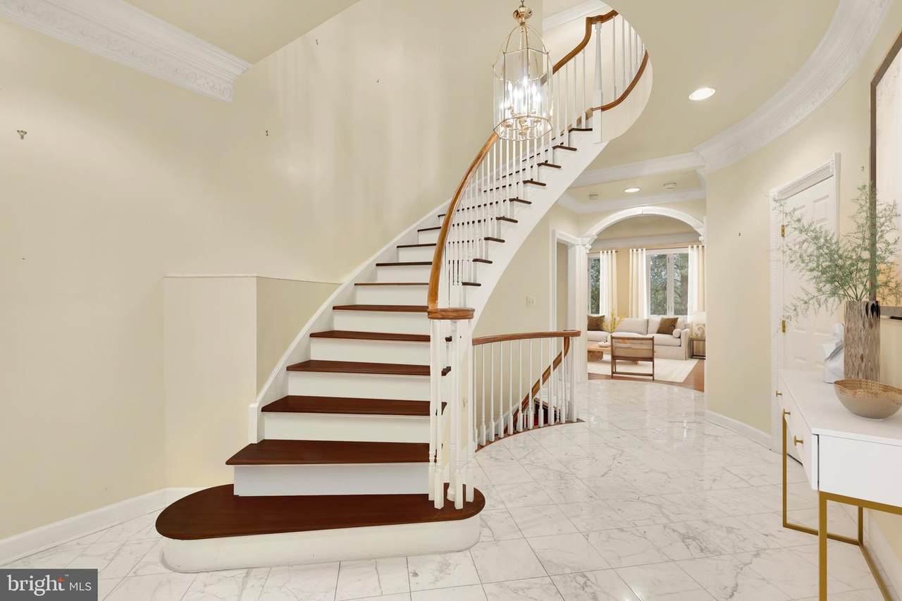 4813 Kemble Place Nw - Photo 1