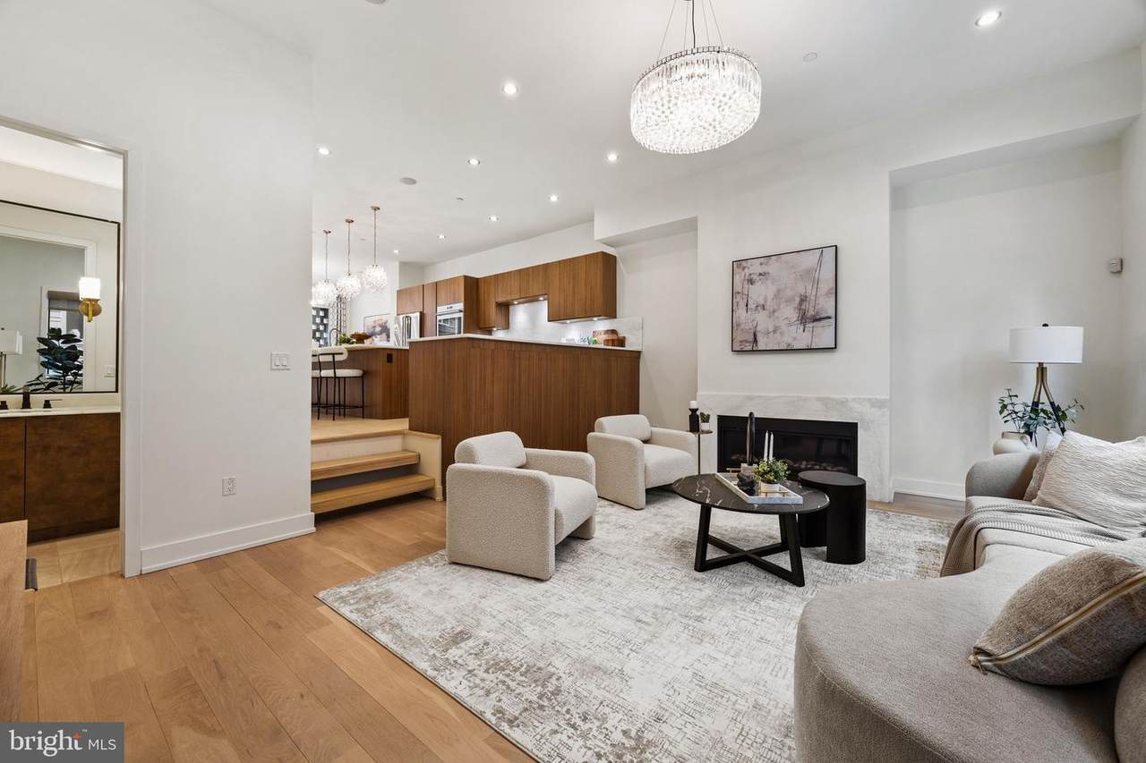 1241 Kater Street - Photo 1