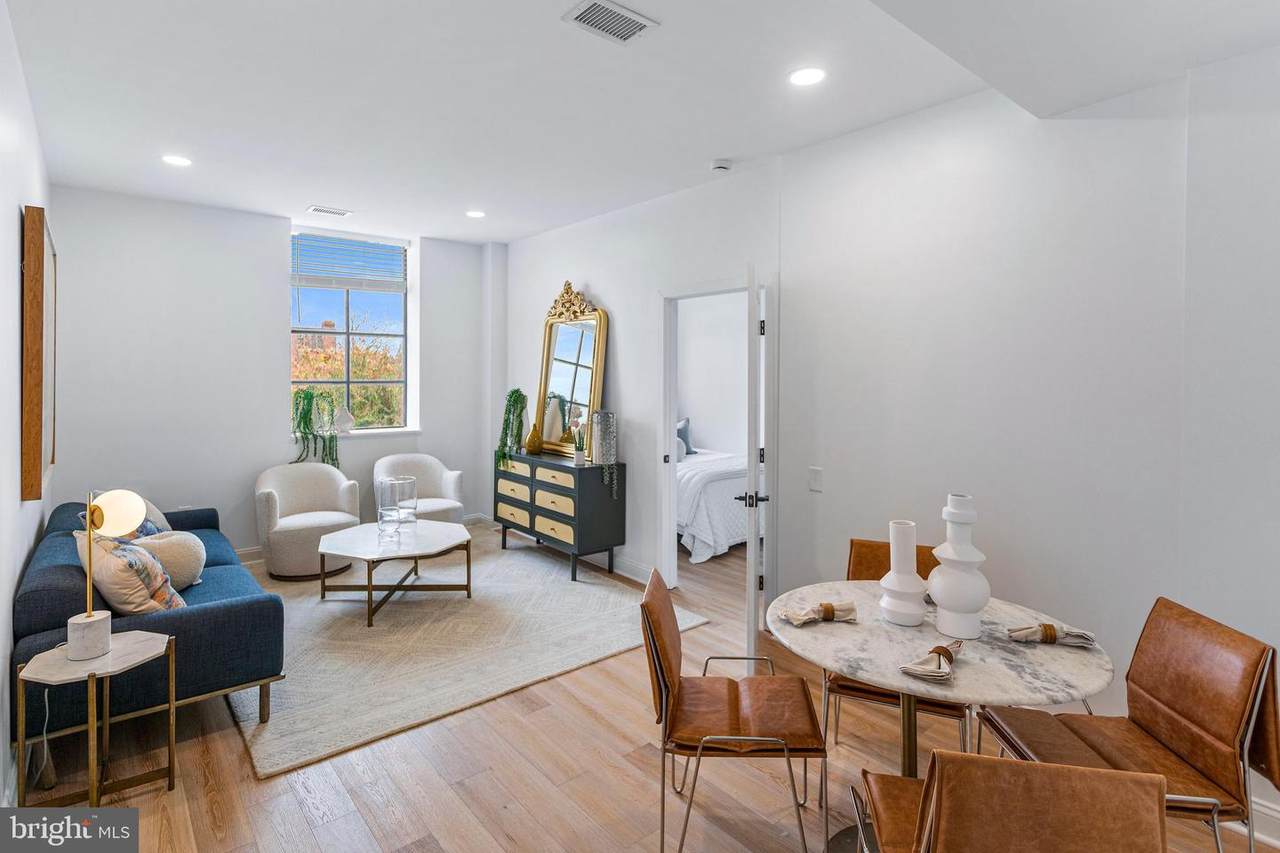 1229 King Street - Photo 1