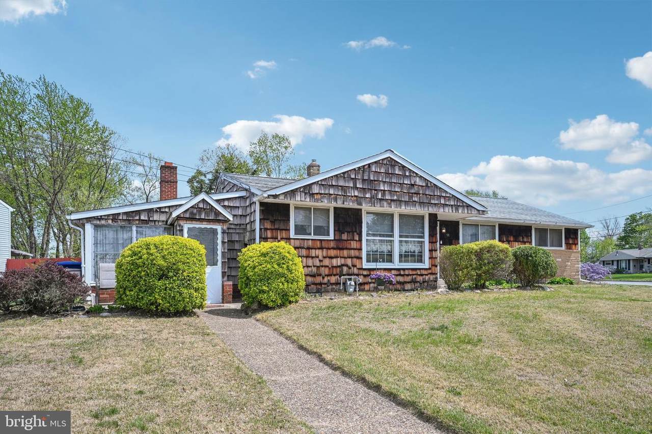 91 Garden Blvd - Photo 1