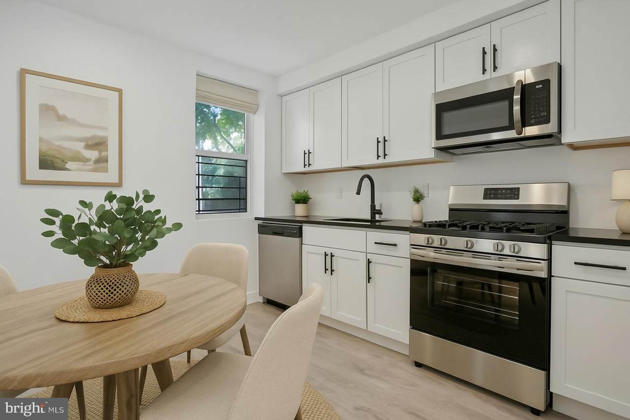 44 Schroeder Street - Photo 1