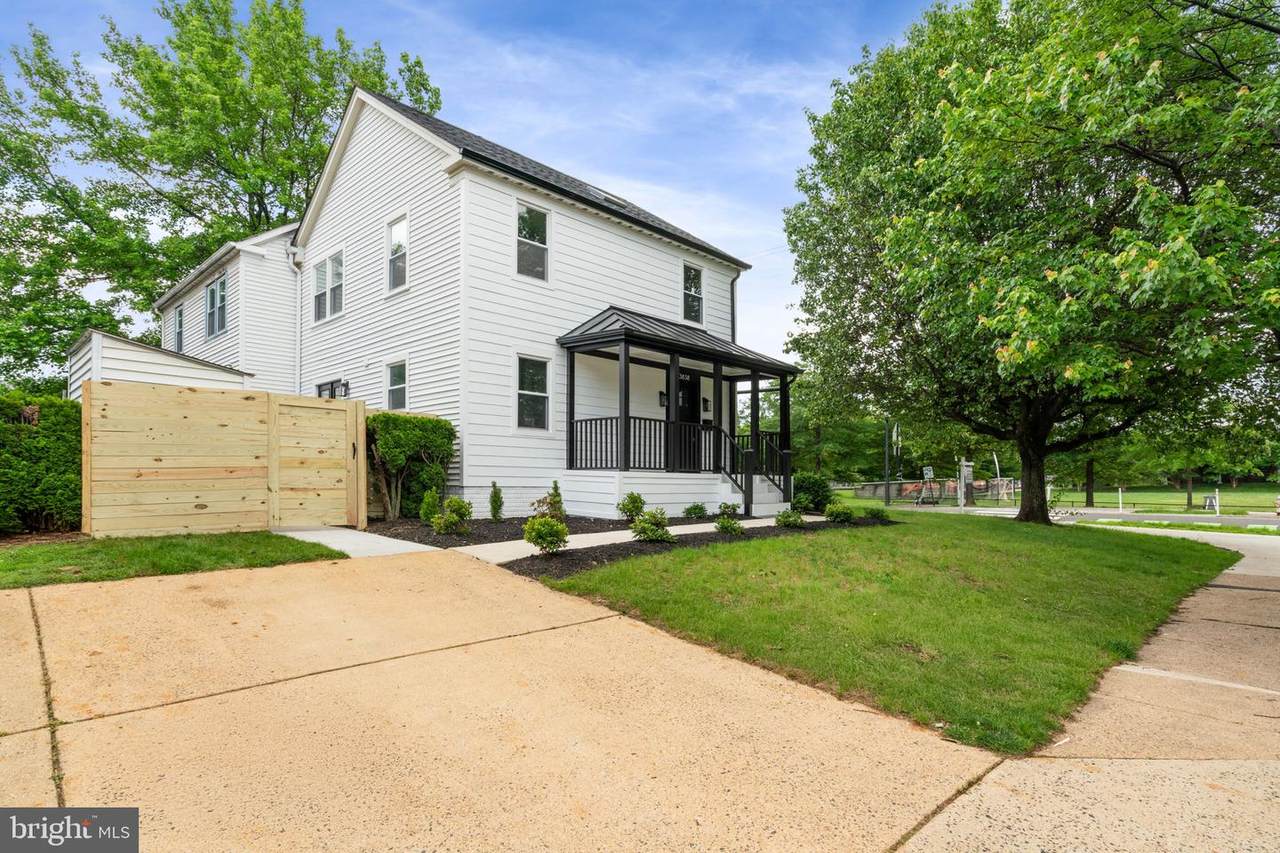 3838 13TH Street - Photo 1