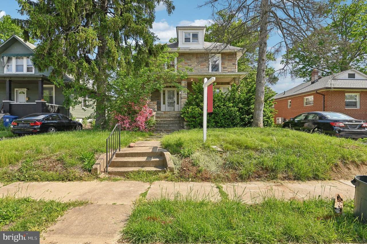 3214 Chesley Avenue - Photo 1