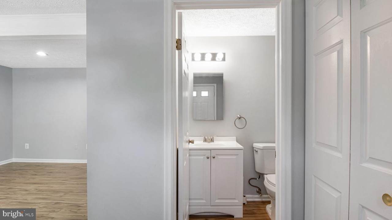 https://bt-photos.global.ssl.fastly.net/brightmls/1280_boomver_3_803791981968-2.jpg