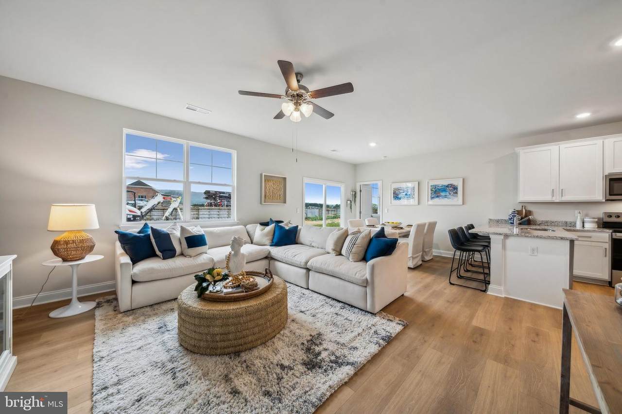 14734 Green View Dr - Photo 1