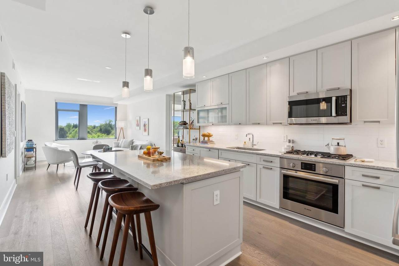 4960 Fairmont Avenue - Photo 1