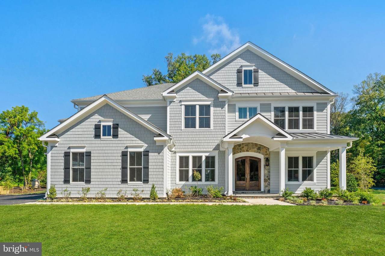 11632 Pine Tree Drive - Photo 1