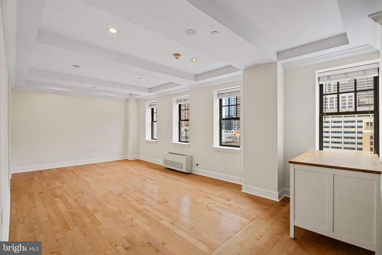 1701 Locust Street - Photo 1