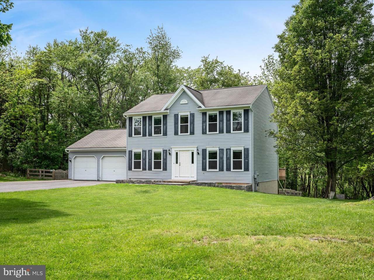 325 Chandler Drive - Photo 1