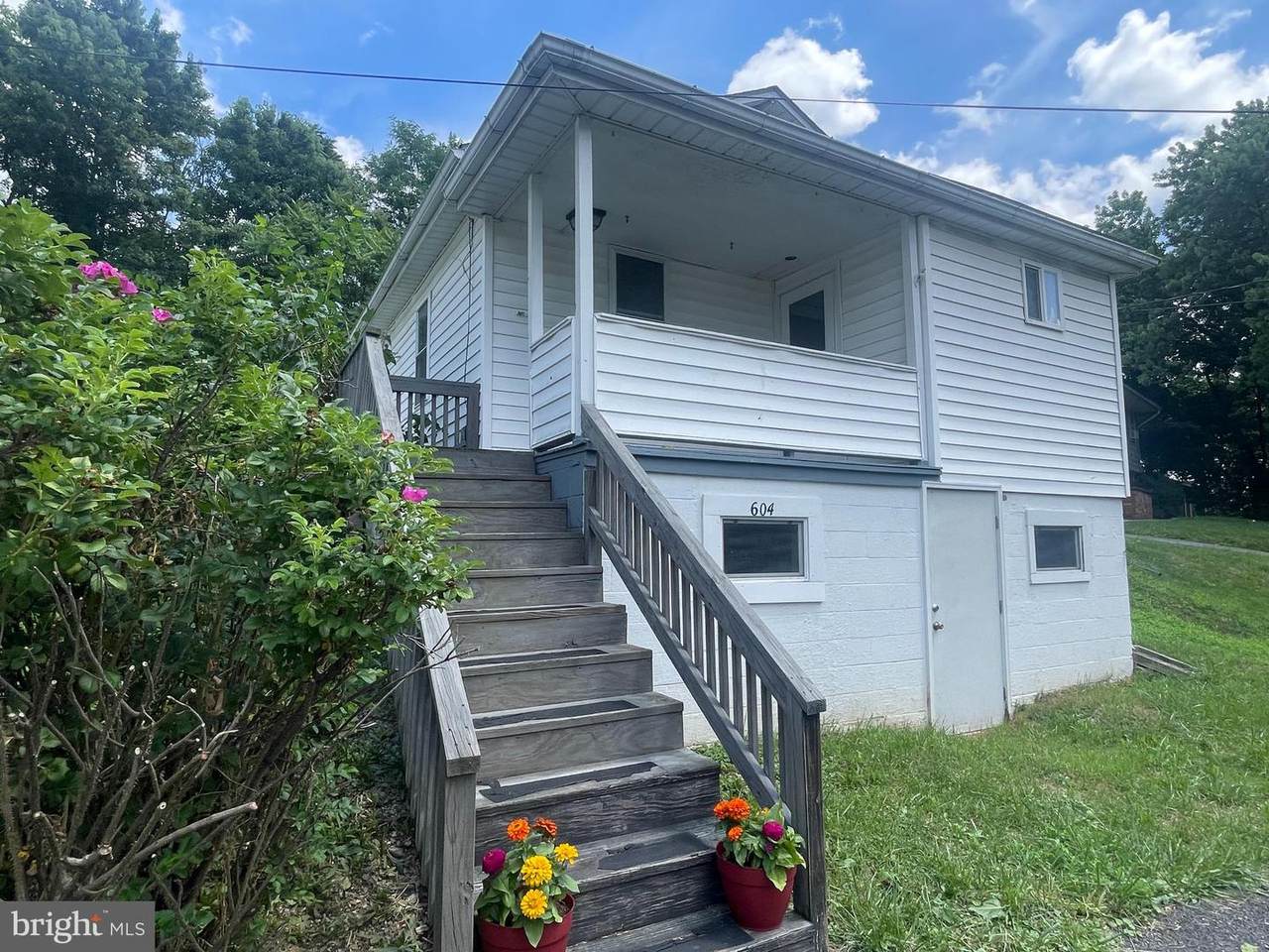604 Winifred Road - Photo 1