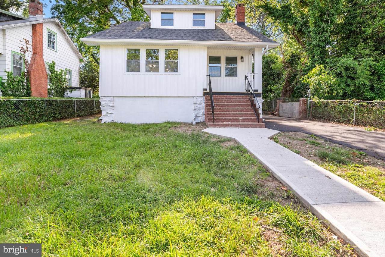 2506 Chelsea Terrace - Photo 1