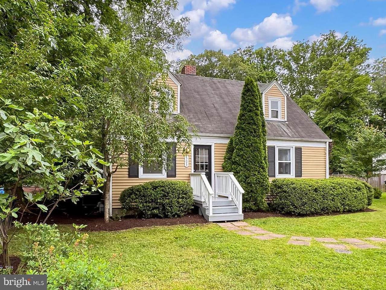 503 Randolph Street - Photo 1