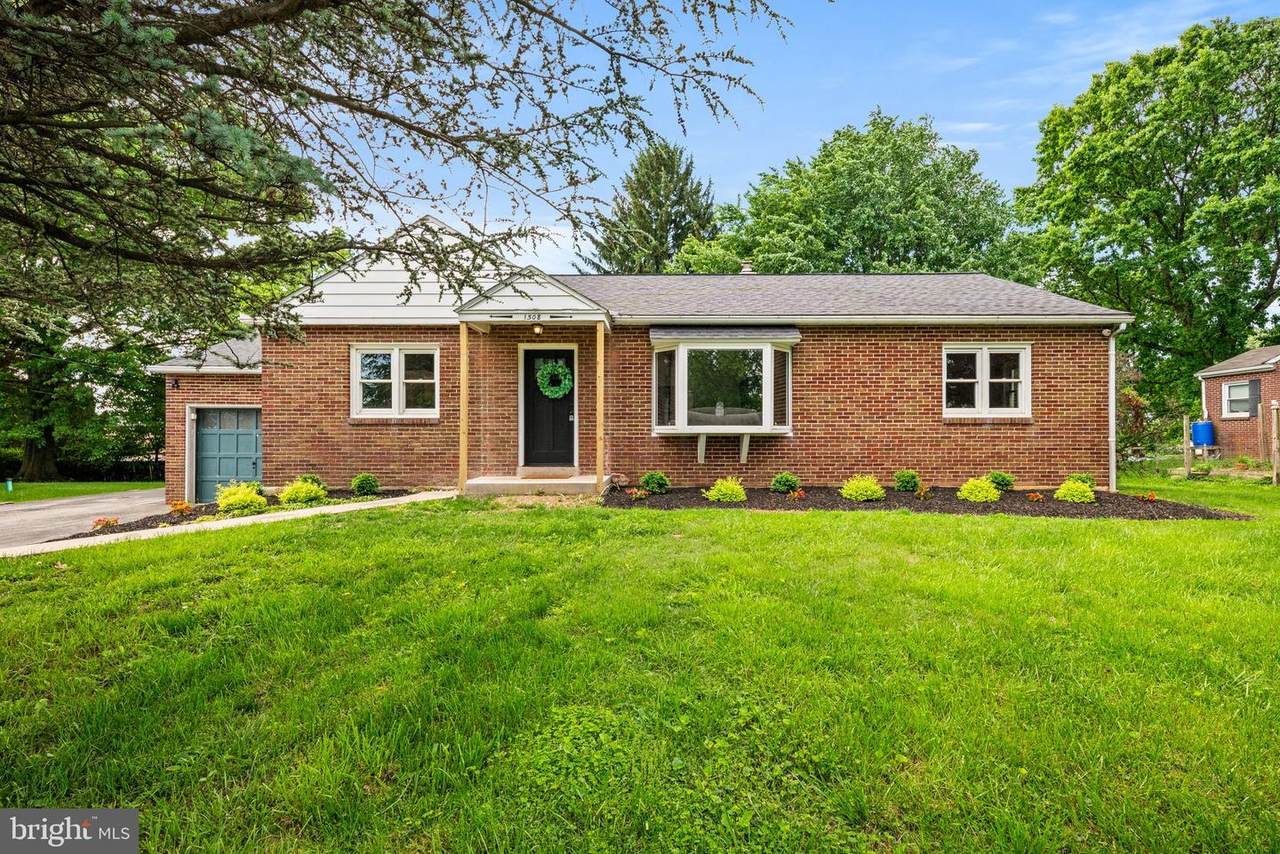 1508 Robin Road - Photo 1