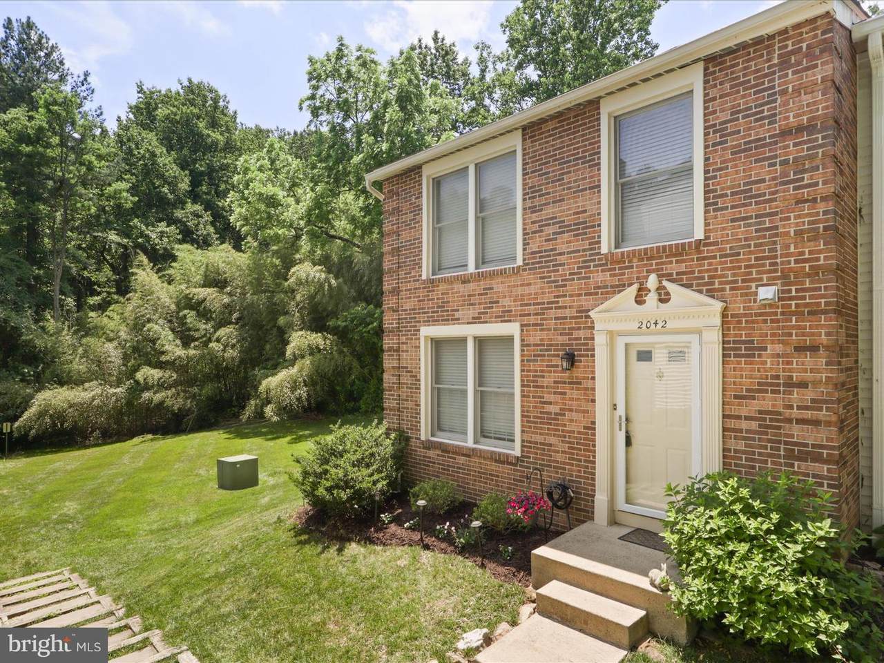 2042 Brooks Square Place - Photo 1