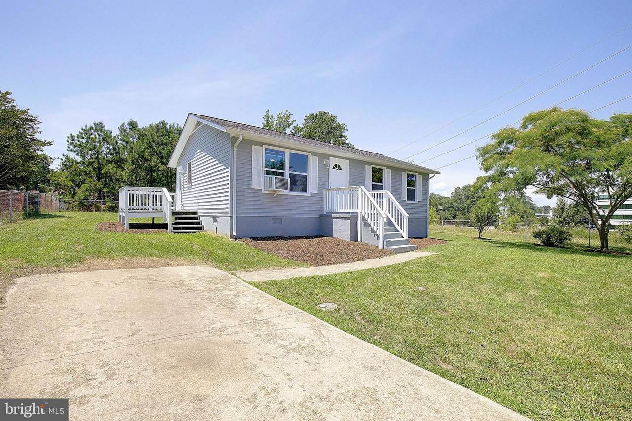 22215 Erickson Court - Photo 1