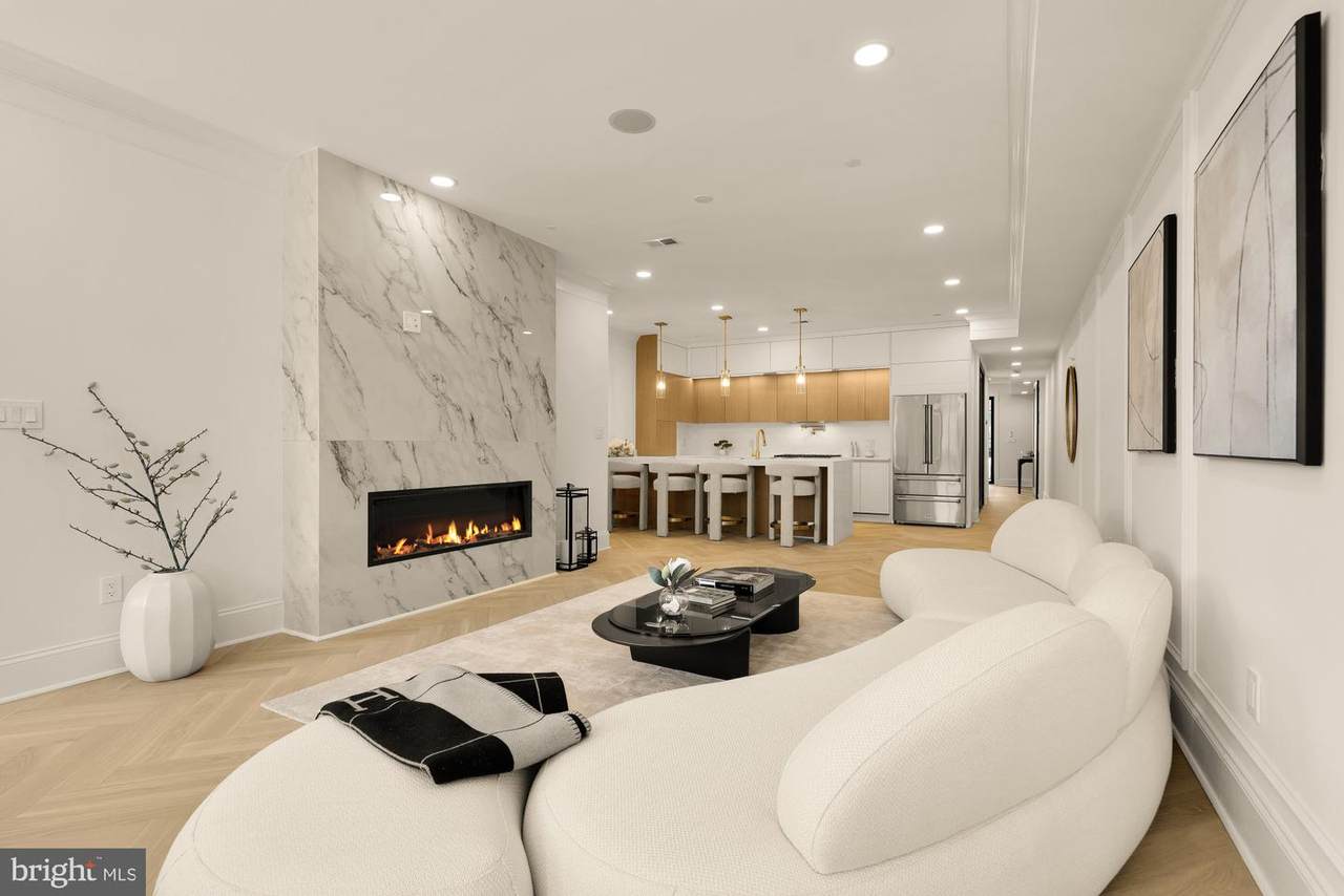 733 Euclid Street - Photo 1