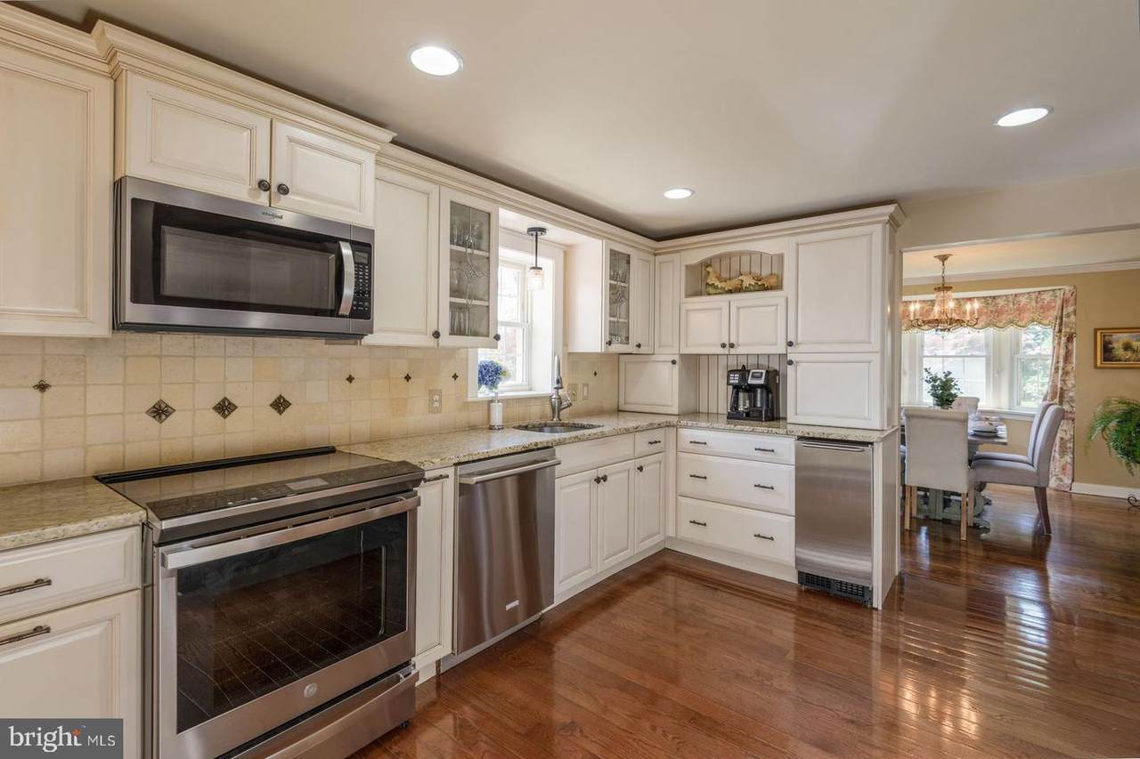 620 Laurel Road - Photo 1