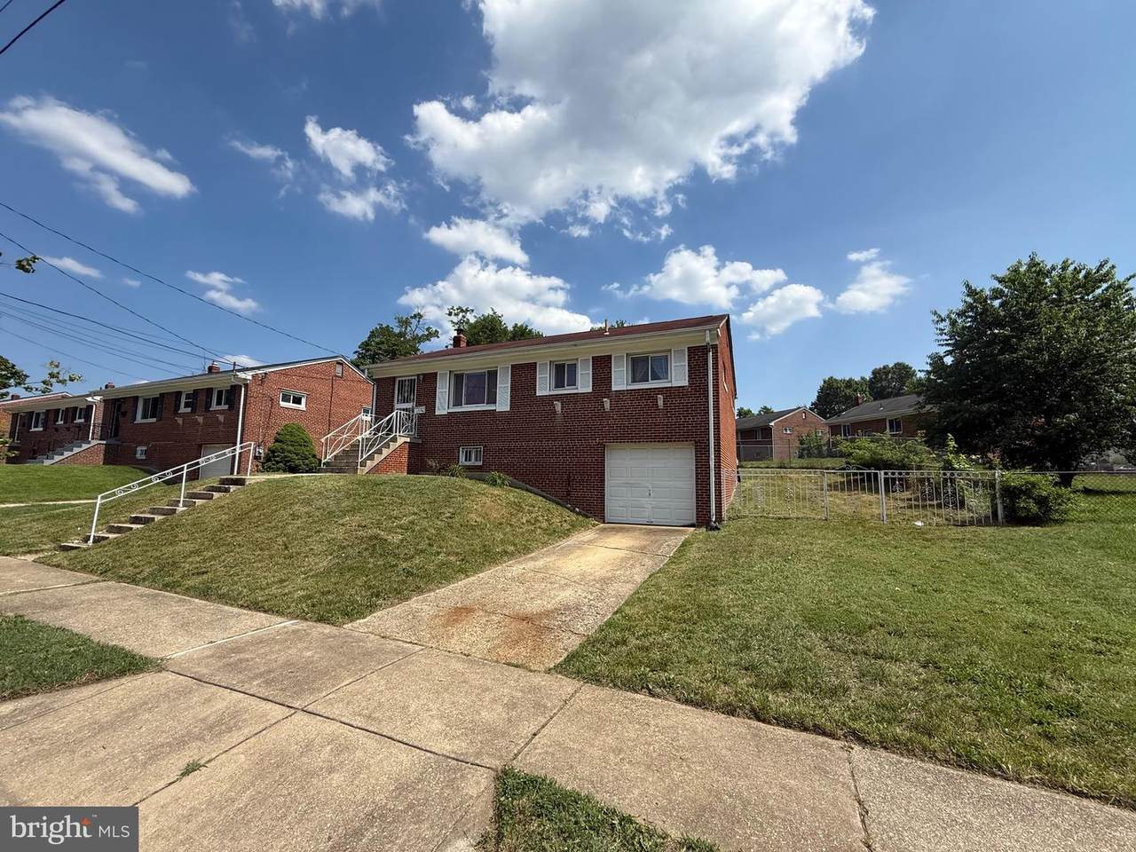 2521 Saint Clair Drive - Photo 1