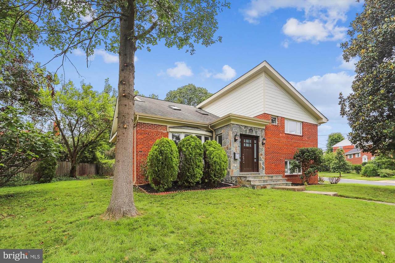 9915 Ashburton Lane - Photo 1