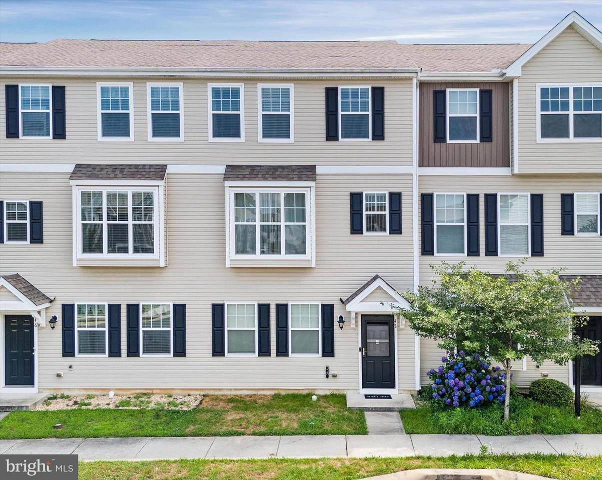 42 Freeborn Lane - Photo 1