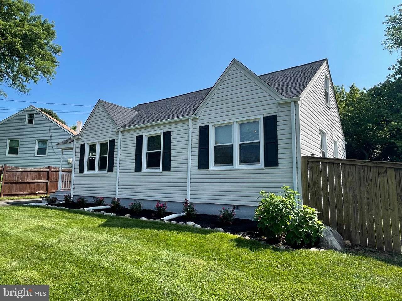3015 Greenway Boulevard - Photo 1
