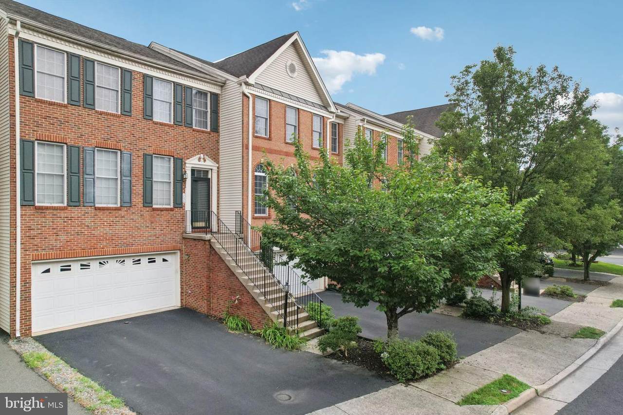 206 Elder Terrace - Photo 1