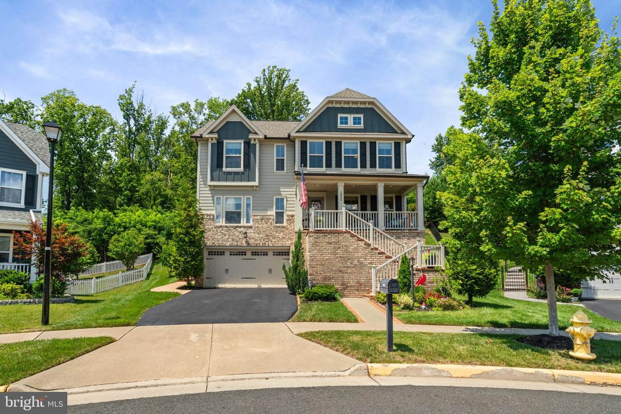 2044 Scarlet Pine Road - Photo 1