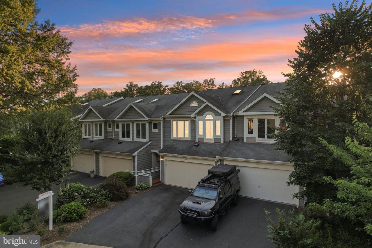 1975 Lakeport Way - Photo 1