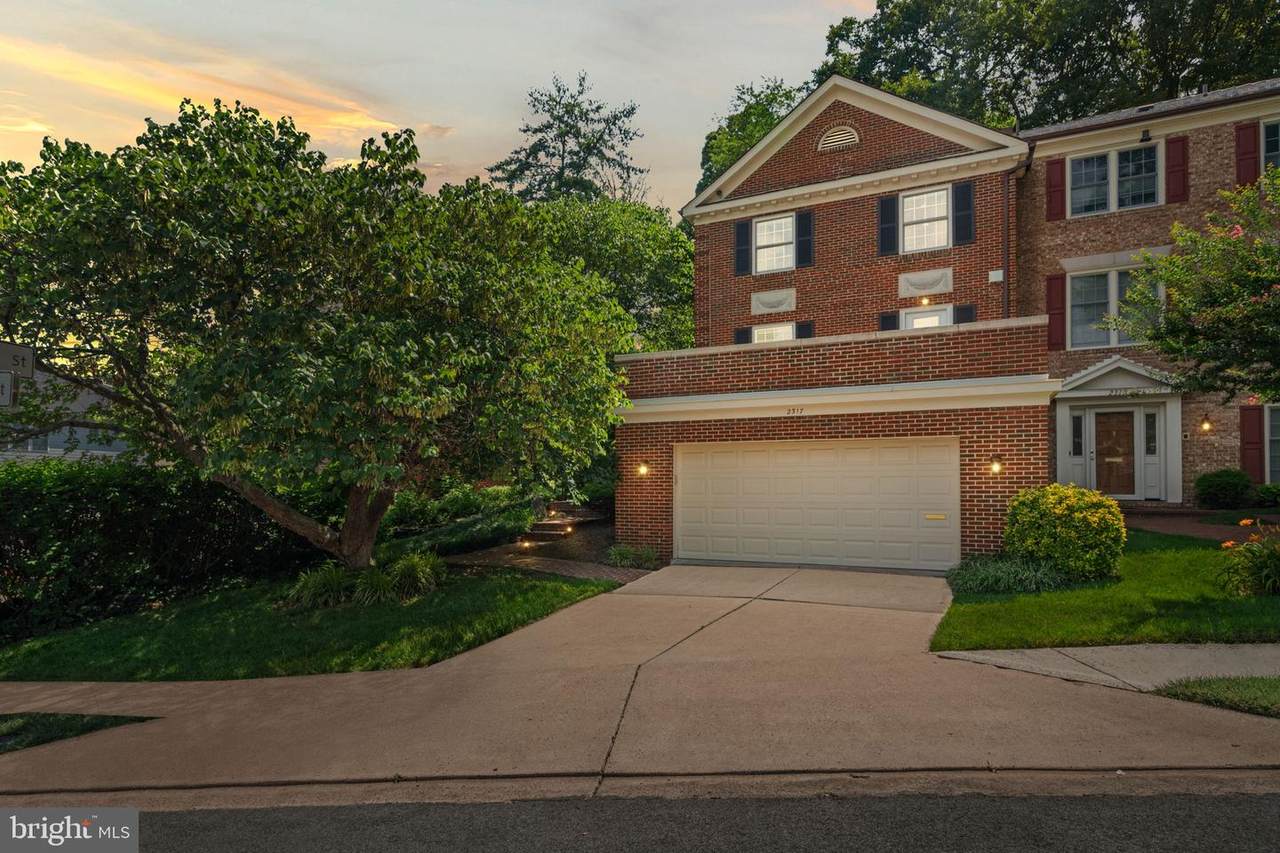 2317 Queen Street - Photo 1